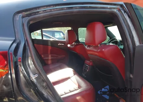 2013 Dodge Charger R/T из США, поврежденный, VIN 2C3CDXDT7DH690253